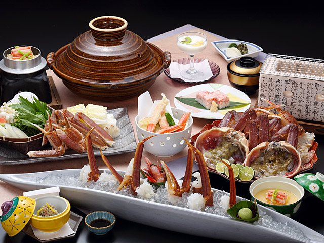 【活ズワイ蟹×蟹づくし】■とろける蟹刺し×炭火焼き蟹×カニすき鍋◆ワンランク上の『本格・活蟹会席』
