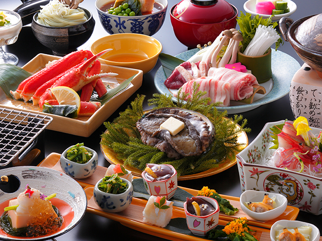 蟹もお肉も、刺身も!【秋冬の欲張りDX会席】≪3種の蟹料理≫×≪和牛しゃぶ≫×≪刺身5点≫